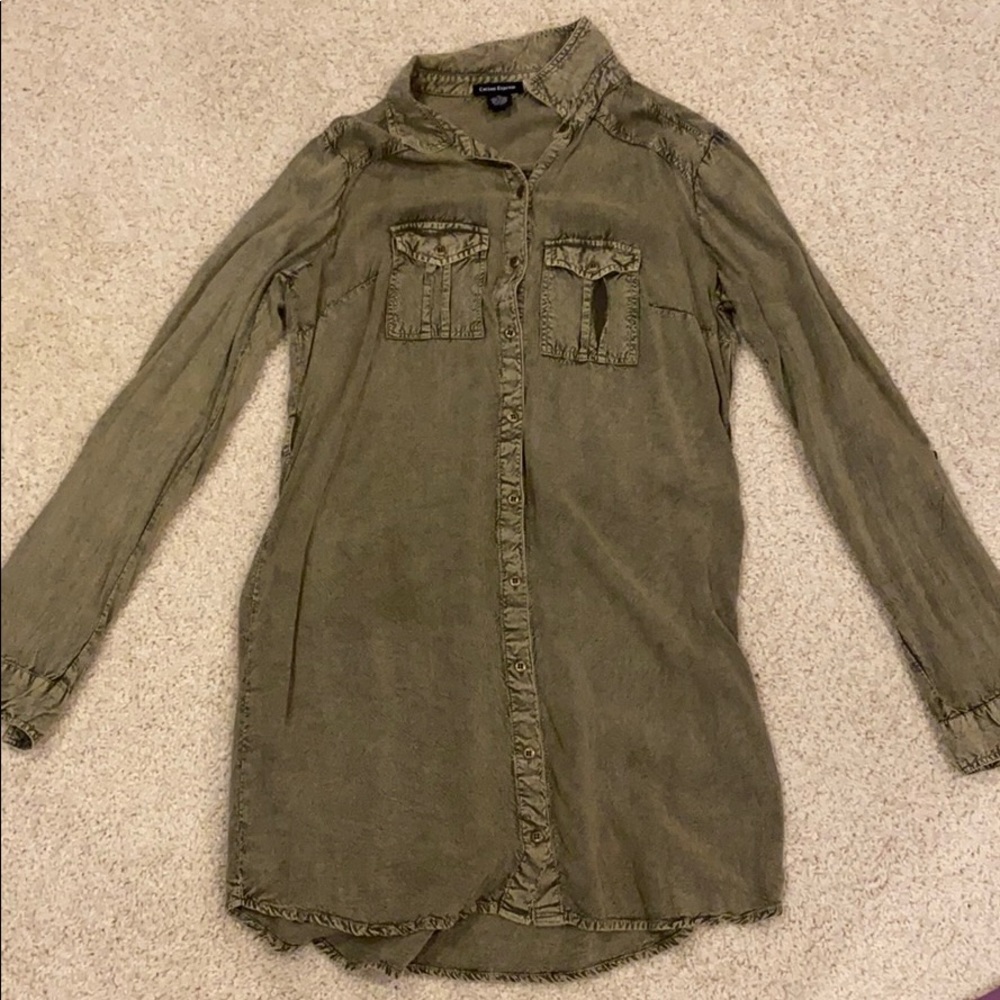 Green button up dress